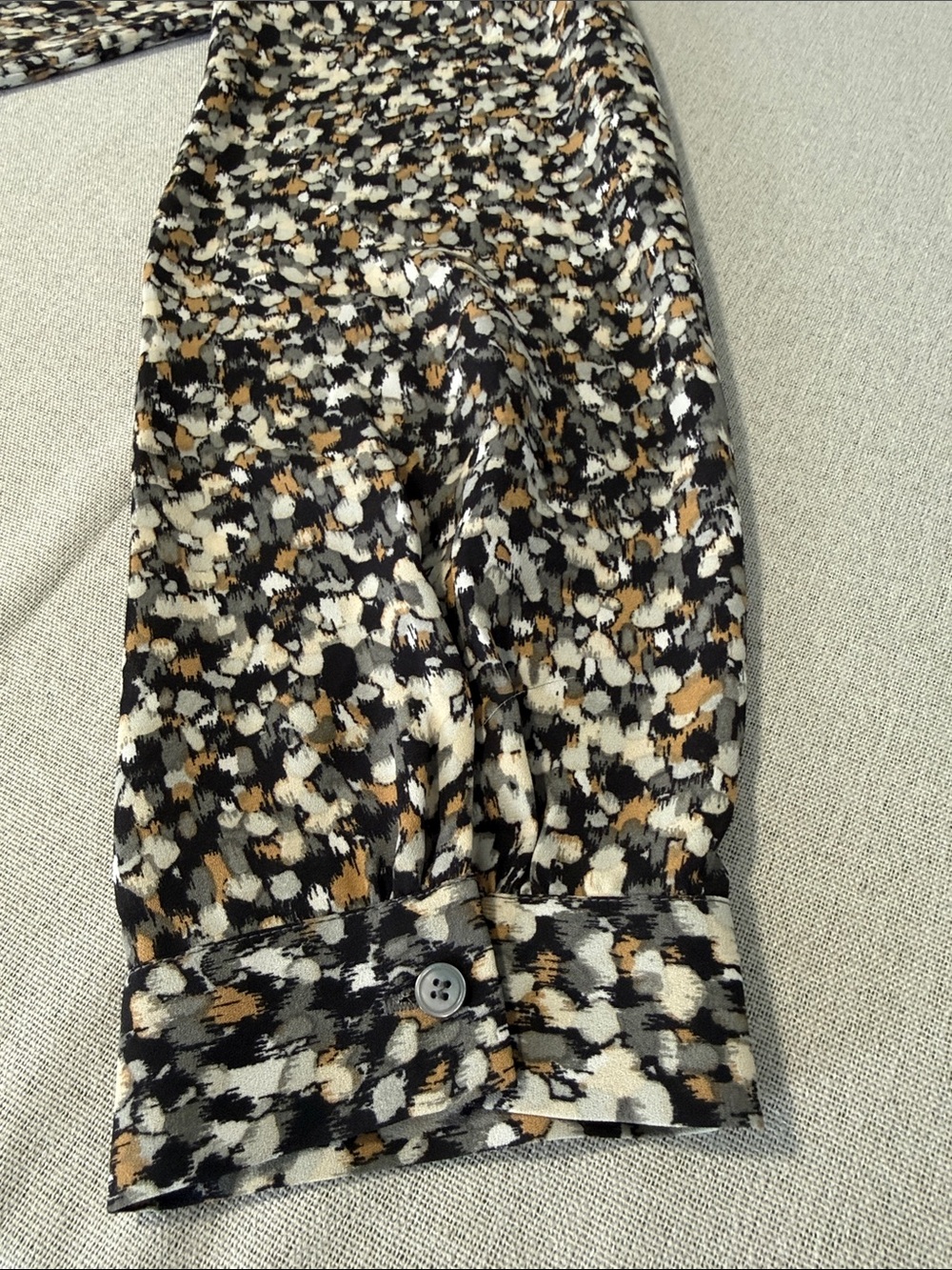 Talbots Black, White & Tan Printed Long-Sleeve Blouse SZXL - Picture 11 of 14